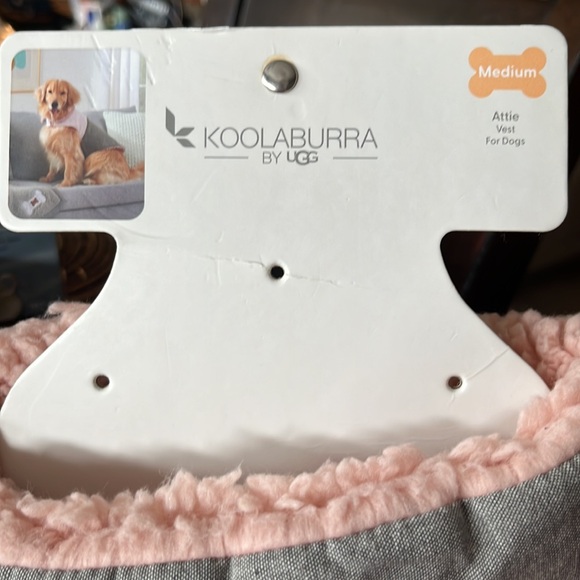 Koolaburra by Ugg attie dog vest/coat in size medium. - Picture 2 of 7